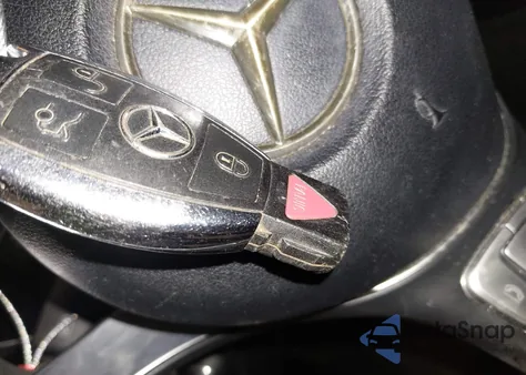 2015 Mercedes-Benz C 300 from USA, damaged, VIN 55SWF4JBXFU070937